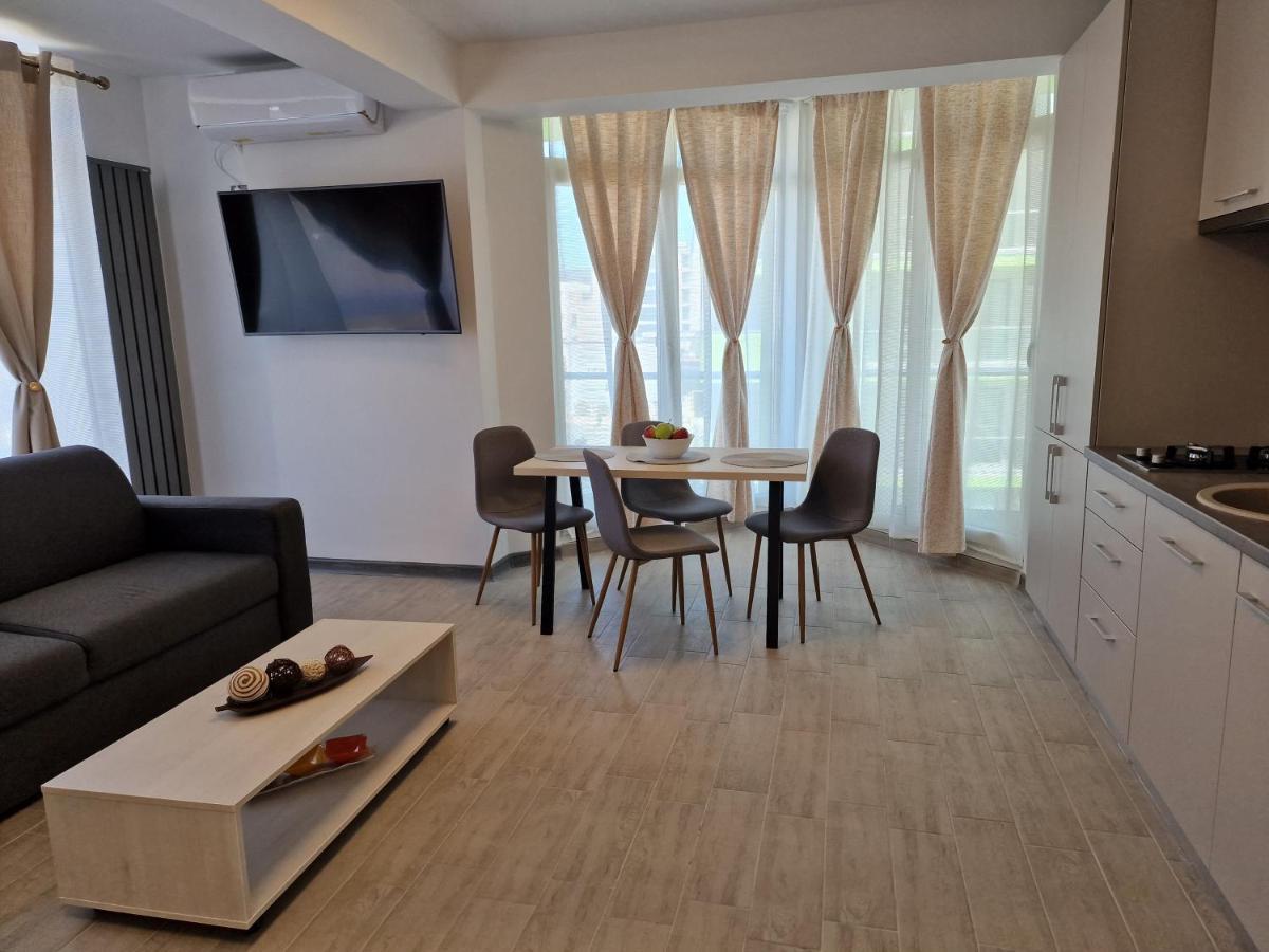 Cristalex Aparthotel & Spa Mamaia Nord Năvodari Exterior foto