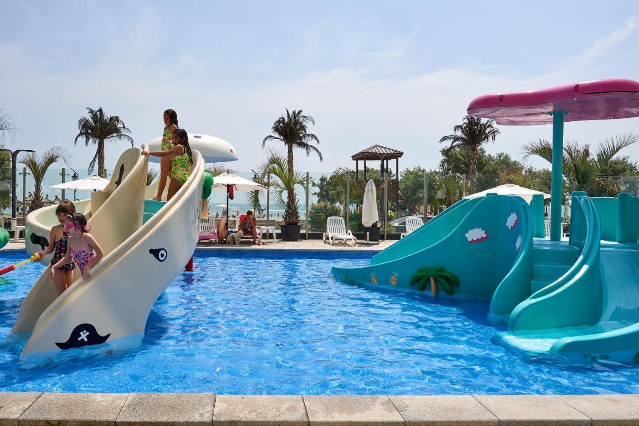 Cristalex Aparthotel & Spa Mamaia Nord Năvodari Exterior foto